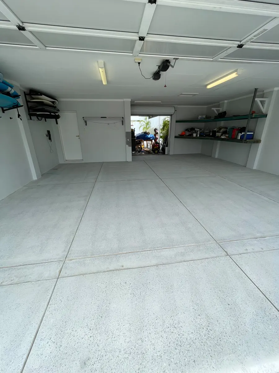 Solid colour epoxy double garage floor, Perth